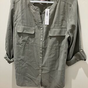 NWT Chico's Women Silky Chic Easy Utility Button-Front Blouse Vetiver